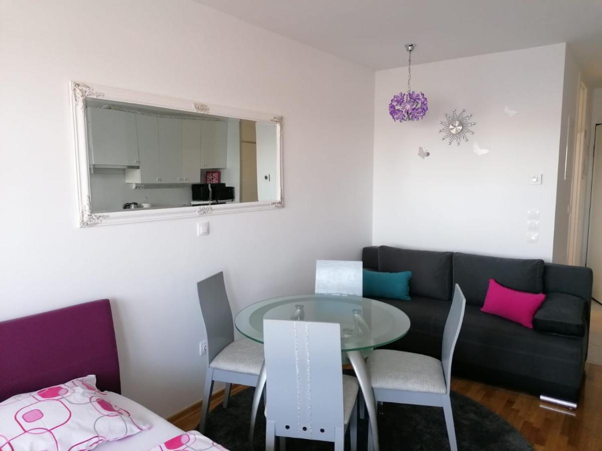 Lanterna Apartment - Free Parking In Garage Zagreb Exterior photo